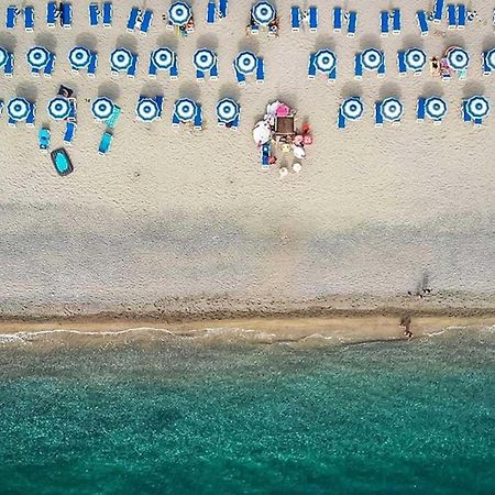 Club Esse Aquilia Beach Village Badolato Marina Dış mekan fotoğraf