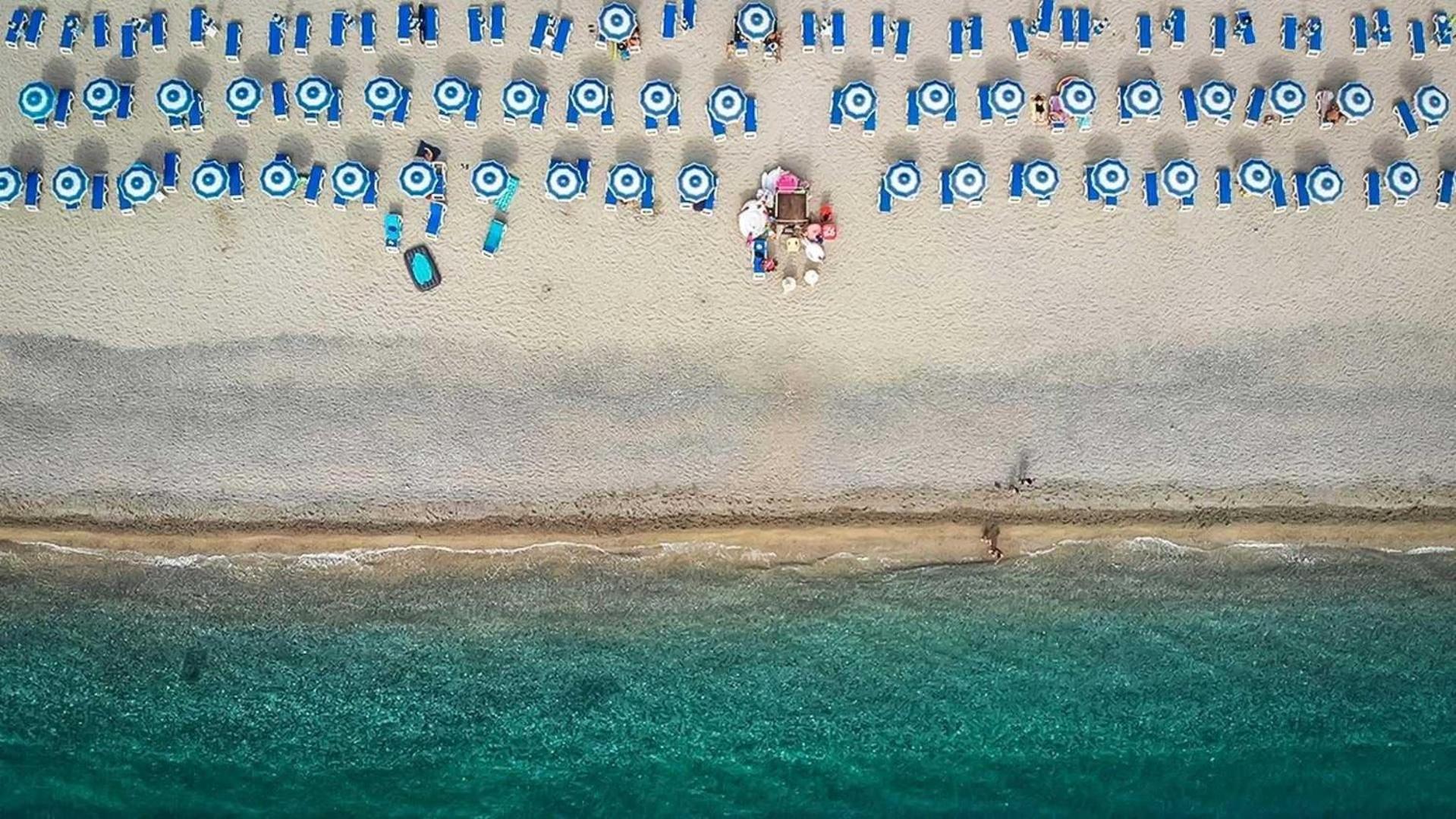 Club Esse Aquilia Beach Village Badolato Marina Dış mekan fotoğraf