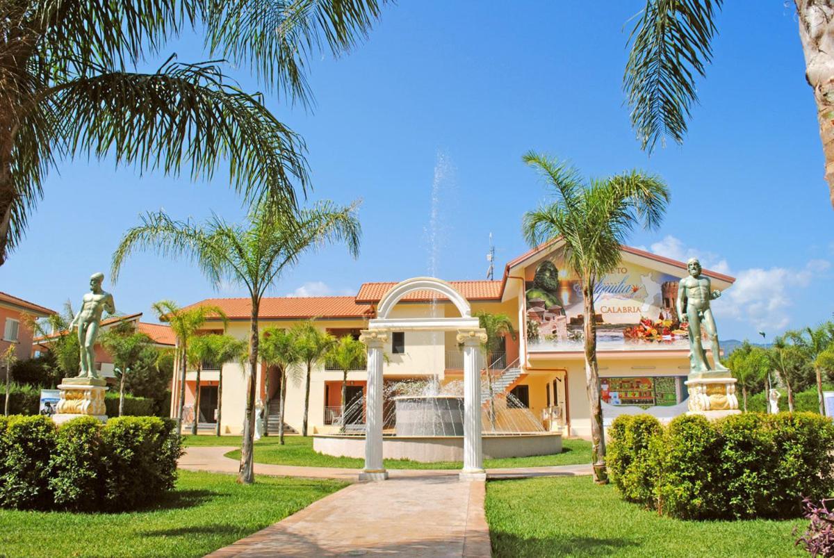 Club Esse Aquilia Beach Village Badolato Marina Dış mekan fotoğraf